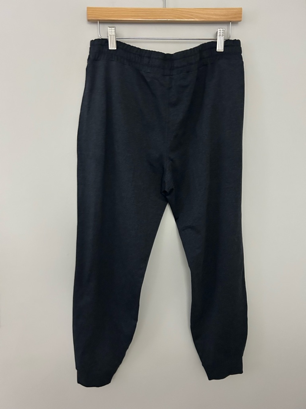 NWT Vuori Performance Joggers Midnight Heather - Picture 7 of 8